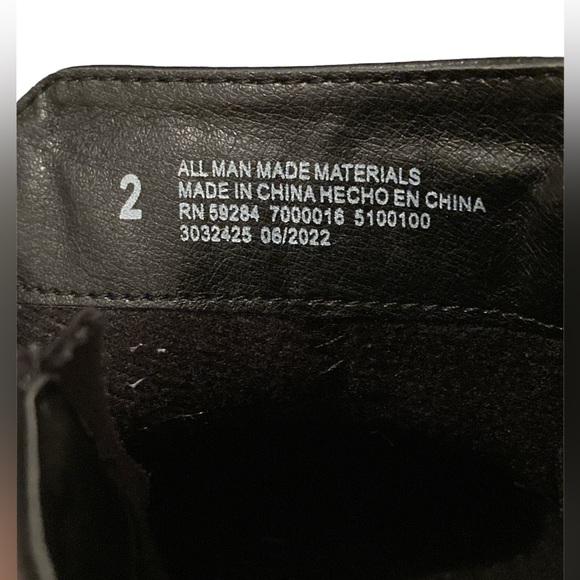 Children’s Place Black Moto Booties. EUC. Size 2. - Picture 5 of 7